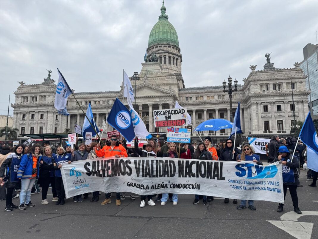 El sindicato de Trabajadores Viales le pidió respaldo a los gobernadores y al Congreso para frenar el cierre de Vialidad Nacional.