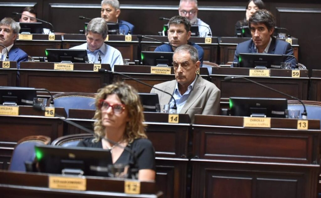 La diputada Natalia Dziakowski integra el bloque de Acuerdo Cívico UCR-GEN en la Cámara de Diputados bonaerense.