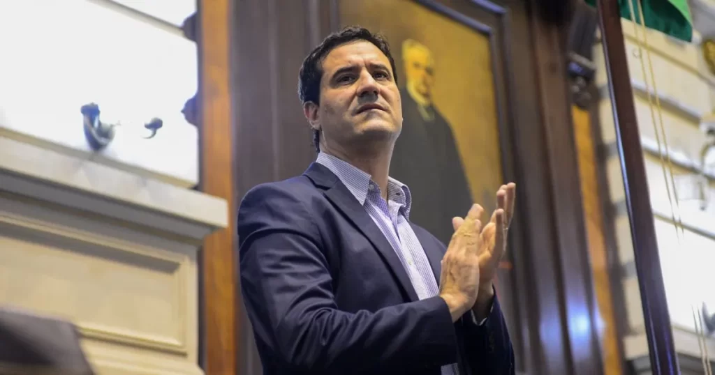 Maximiliano Abad se podría reunir con Sebastián Pareja antes del cierre de listas, que será el 19 de julio.