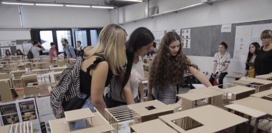 La Universidad Nacional de La Plata (UNLP) anunció la fecha de inscripción para sus más de 120 carreras. Repasa uno por uno cuáles son los requisitos para anotarse.