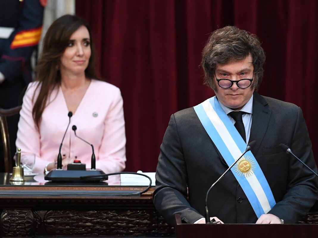 Victoria Villarruel Milei La tensión entre Milei y Villarruel continúa en escalada, mientras el Gobierno ya habla de una "crisis política" que se desató puertas adentro.