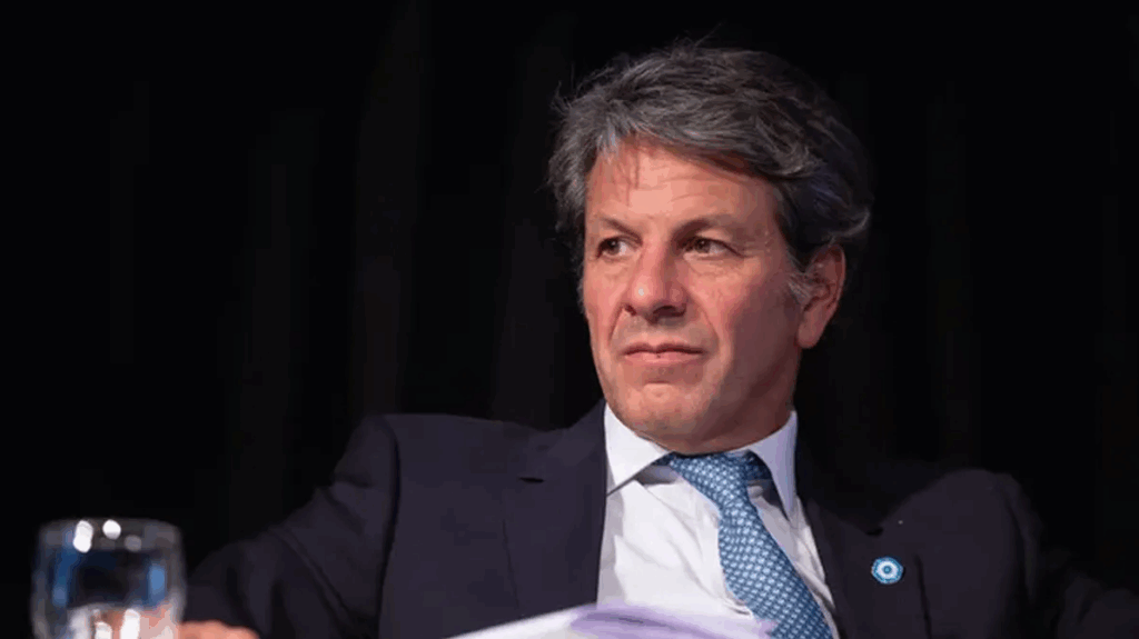 ARCA presentó una nueva denuncia penal contra la empresa ALFARMA SRL y contra HLB Pharma Group S.A., por evasión fiscal.