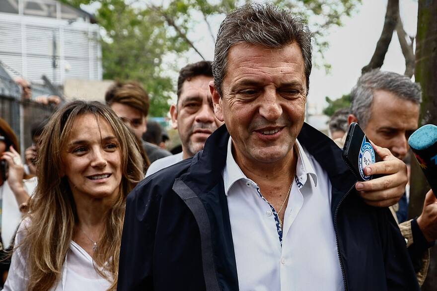 En la presentación del bloque de Diputados del Frente Renovador, destacan el paso de Galmarini por AySA entre 2019 y 2023.
