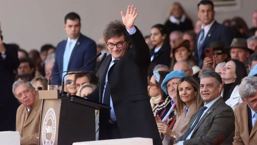 Javier Milei vuelve a participar de la Expo Rural en Palermo.