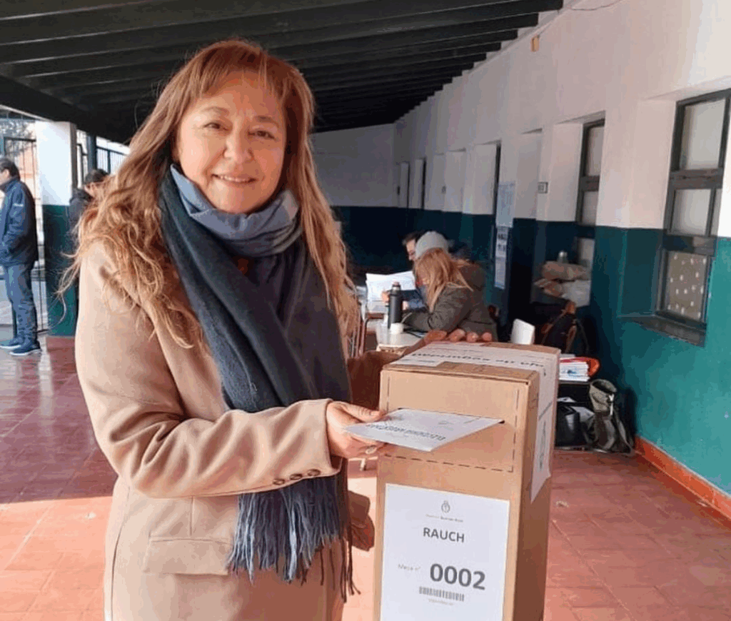 En Rauch, el PRO le soltó la mano a LLA, arregló con los radicales de Pablo Dominichini y se suma al frente Somos Buenos Aires, con Sandra Alonso como cuarta candidata.