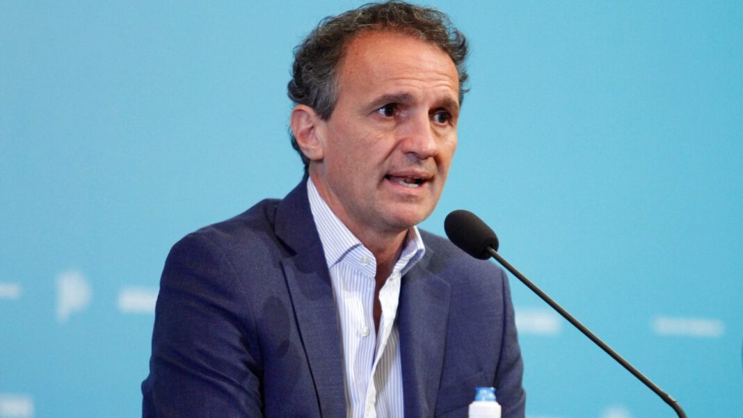 El ministro de Infraestructura bonaerense, Gabriel Katopodis, bajó la espuma de la interna entre el kicillofismo y Máximo Kirchner.