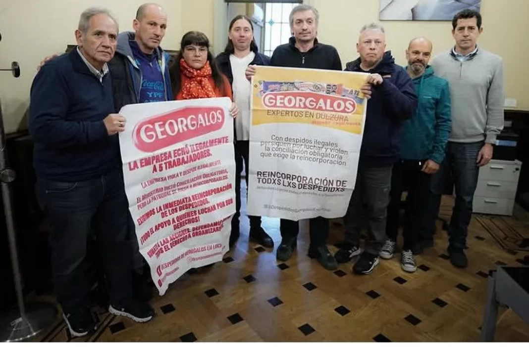 Máximo Kirchner acompañó el reclamo de los trabajadores de Georgalos y se comprometió a lograr un encuentro con el Ministerio de Trabajo.