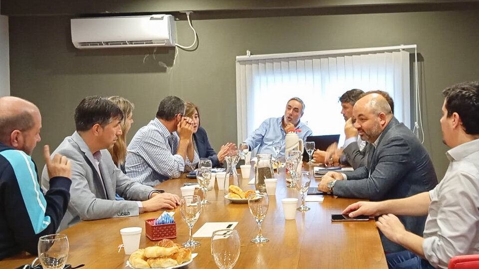 UCR bonaerense: Domenichini se quedó con la Tercera sección y Miguel Fernández, con las manos vacías.