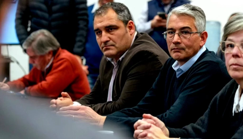 
Juan Malpeli y Carlos Puglelli, candidatos a diputados bonaerenses por Fuerza Patria. 