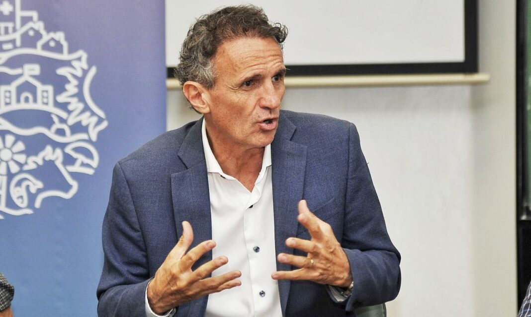 Uno por uno, los funcionarios municipales, provinciales y nacionales que se presentan para asumir una banca en la Legislatura bonaerense. Cuáles serán testimoniales.