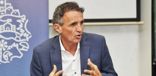 Uno por uno, los funcionarios municipales, provinciales y nacionales que se presentan para asumir una banca en la Legislatura bonaerense. Cuáles serán testimoniales.