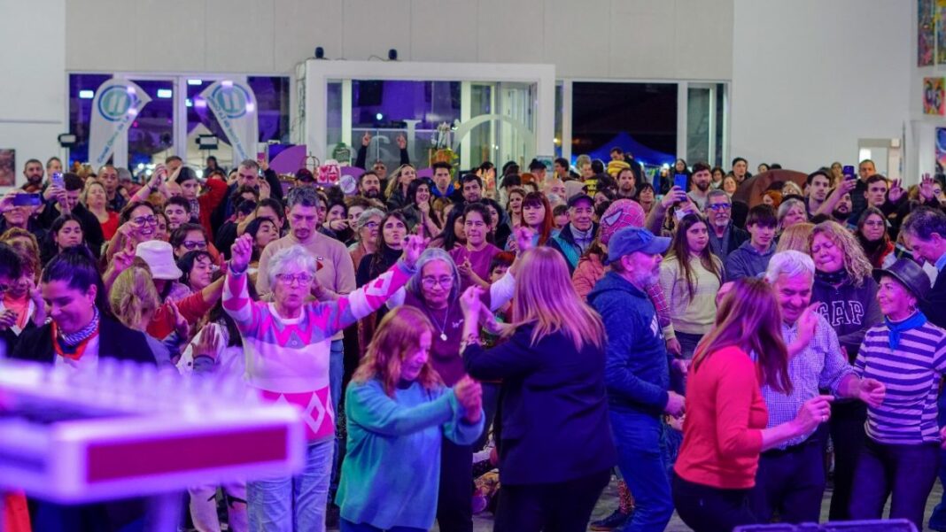 La 11° edición de la Fiesta del Alfajor del Partido de La Costa contó con la participación de 20 productores locales y recibió más de 12.000 visitantes.