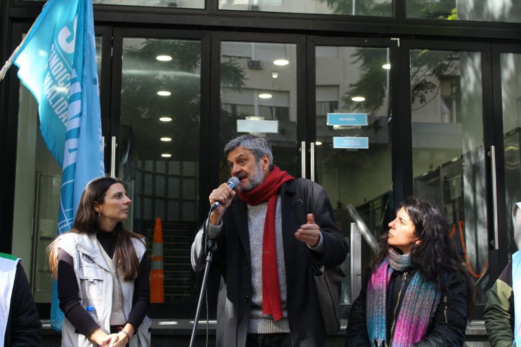 Pacagnini respaldó a los trabajadores de Vialidad Nacional y reclamó la intervención de la Legislatura bonaerense.