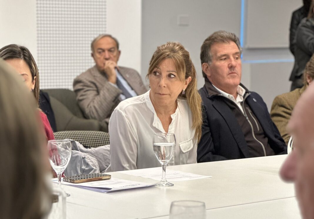 La diputada bonaerense Silvina Vaccarezza reclamó que la baja progresiva de retenciones debe ser a través de una ley nacional.