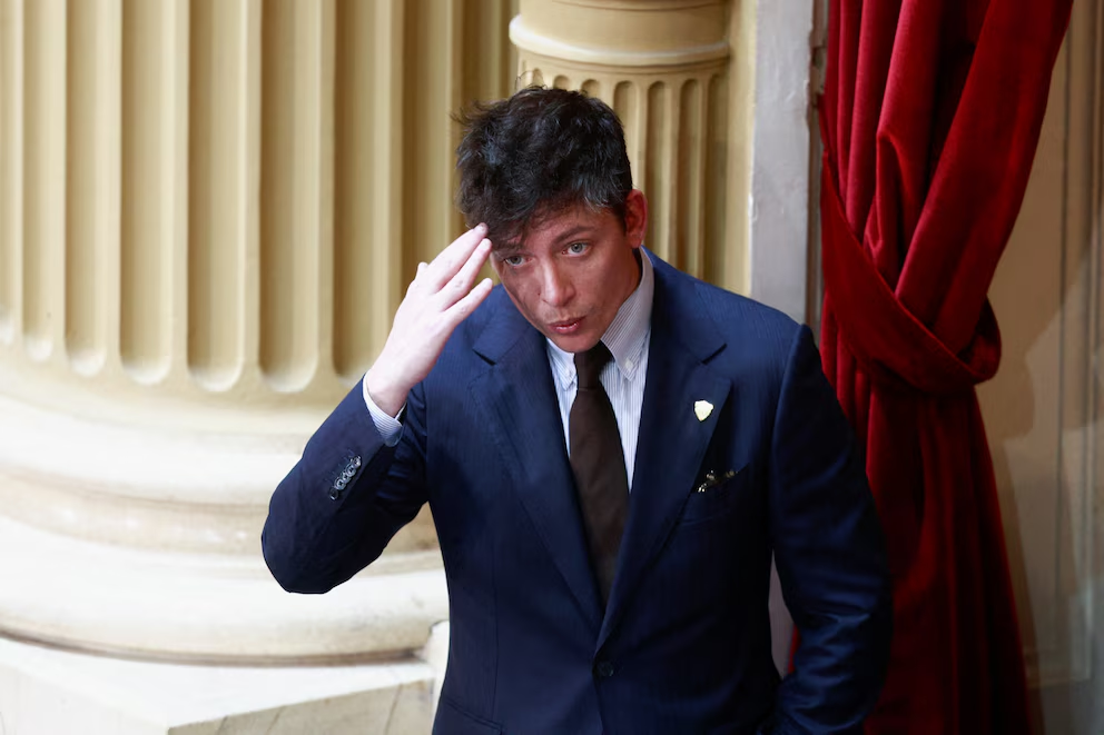 La titular del partido, Karina Milei, hizo parte al asesor presidencial, Santiago Caputo, de la mesa del armado electoral. 