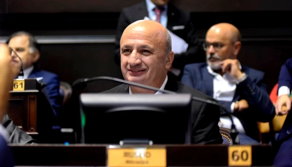 El flamante candidato a concejal de Fuerza Patria en Lanús, Nicolás Russo ponderó la gestión de Julián Álvarez.