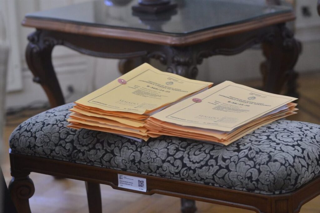 En junio, el Senado despachó pliegos judiciales y le dio media sanción al proyecto de reelecciones indefinidas.