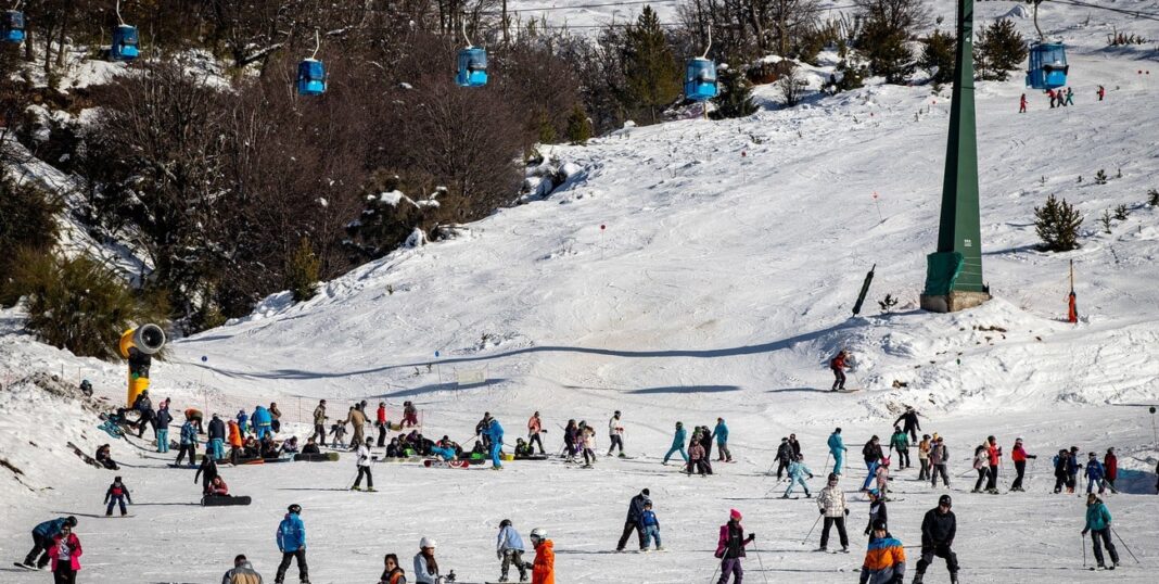 Según la CAME, las vacaciones de invierno 2025 dejaron un sabor agridulce en el sector turístico por la caída del turismo.