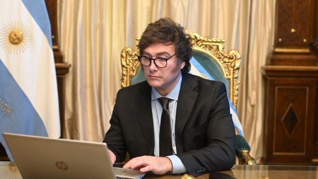 El Gobierno formalizó los vetos al aumento de los jubilados y la declaración de emergencia en discapacidad que firmó Javier Milei el sábado.