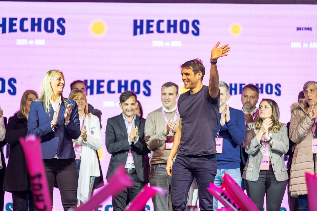Bustos integra la alianza regional Hechos, como segunda candidata a diputada provincial.