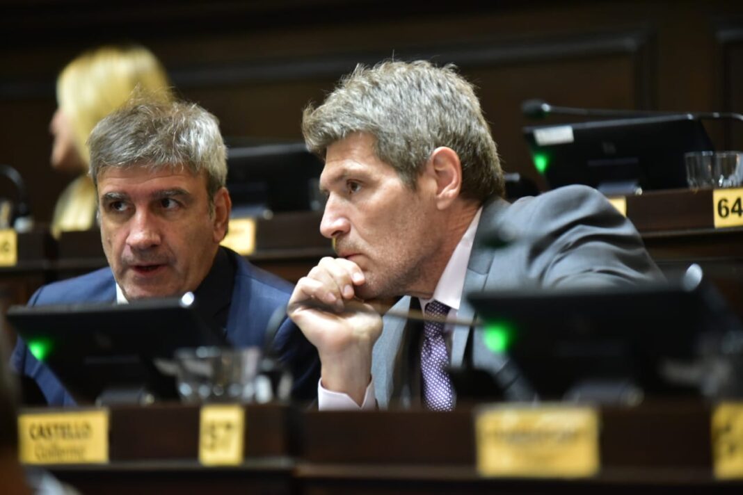 Guillermo Castello celebró el desdoblamiento electoral en la provincia y cruzó a las alianzas que apostaron a las candidaturas testimoniales para 