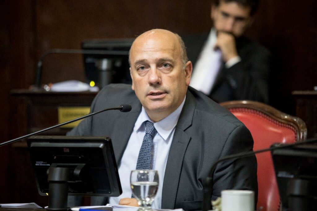 El candidato a diputado bonaerense de Somos Buenos Aires por la Sexta sección, Andrés de Leo, en sus tiempos como senador.