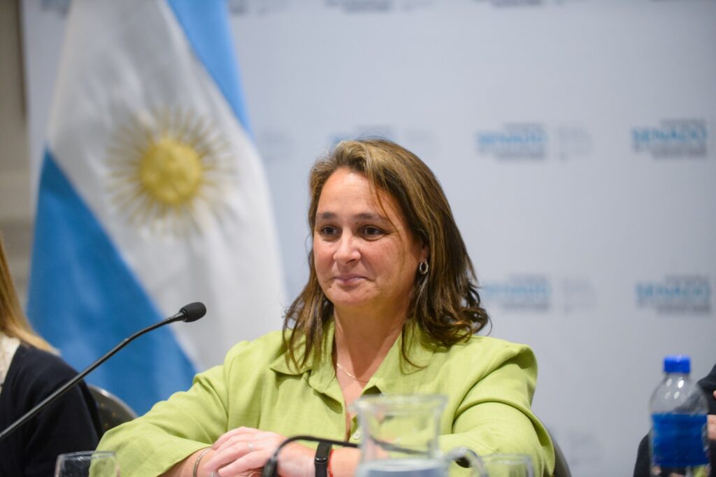 La senadora mandato cumplido del GEN por la Séptima sección, Lorena Mandagarán.