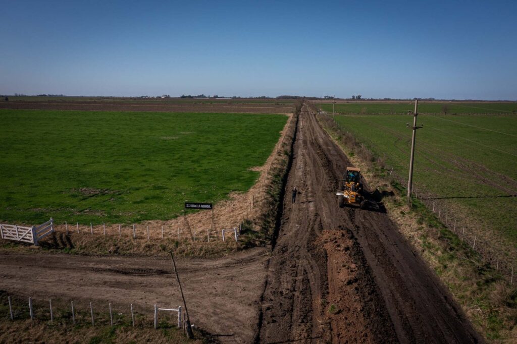 Los productores rurales de Hipólito Yrigoyen exigen que Pugnaloni lleve a cabo obras viales en los caminos que conducen a los campos.