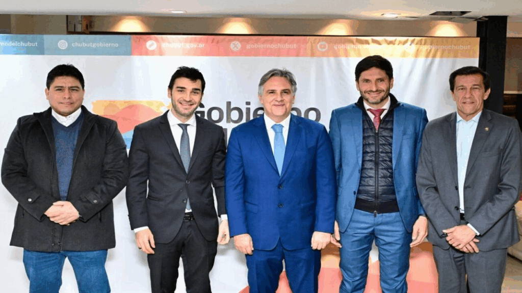 Los gobernadores de Chubut, Santa Fe, Córdoba, Jujuy y Santa Cruz oficializaron la creación de "Provincias Unidas", el nuevo frente electoral.