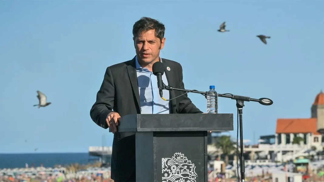 El gobernador bonaerense Axel Kicillof llega a Mar del Plata para abrir la época de actos de campaña rumbo a las elecciones legislativas del 7 de septiembre.