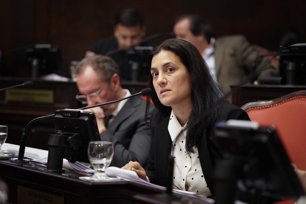 La candidata a diputada bonaerense, Sofía Vannelli, destacó la importancia de estas elecciones para contrarrestar el ajuste del gobierno de Milei.