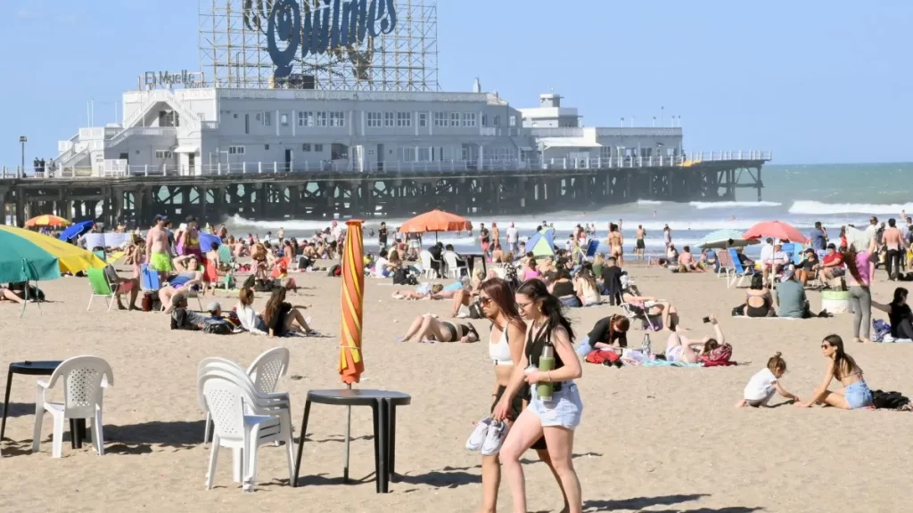Hoteleros de Mar del Plata piden el regreso del 12 de octubre.