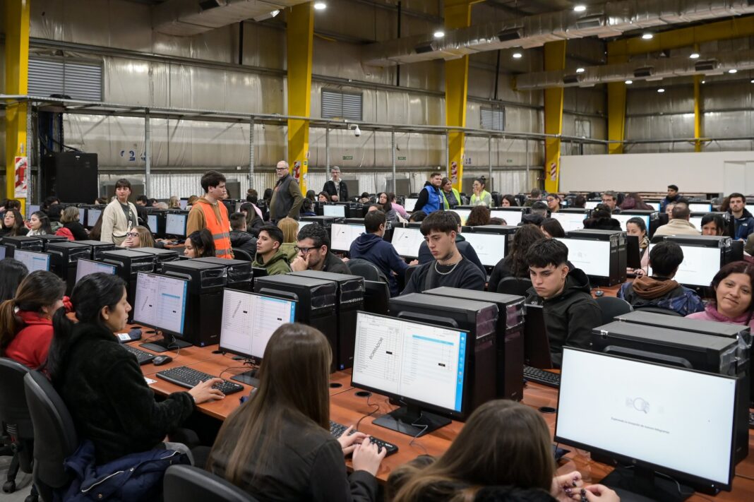 elecciones 2025 El primer simulacro para las elecciones 2025 analizó la capacitación de los operadores y las aplicaciones de software necesarias para la transmisión de los escrutinios.