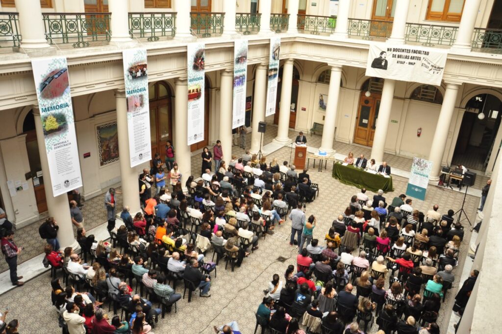 El evento por el 120° aniversario de la UNLP tendrá lugar en el emblemático patio de Rectorado, ubicado sobre Avenida 7, entre 47 y 48.
