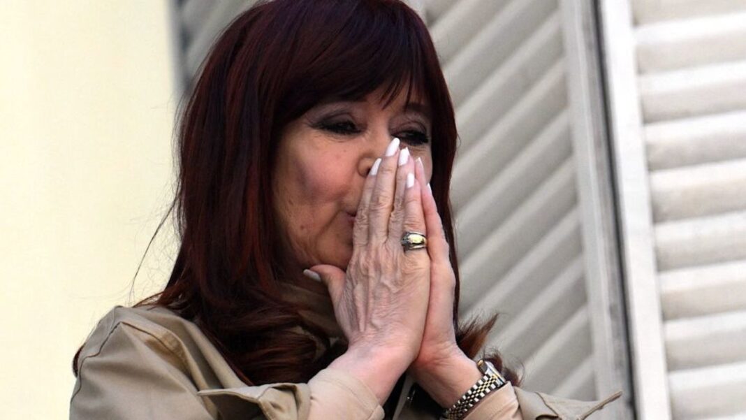 Cristina Kirchner y otros condenados en la causa Vialidad no pagaron el decomiso millonario y el Tribunal quedó habilitado para rematar bienes.