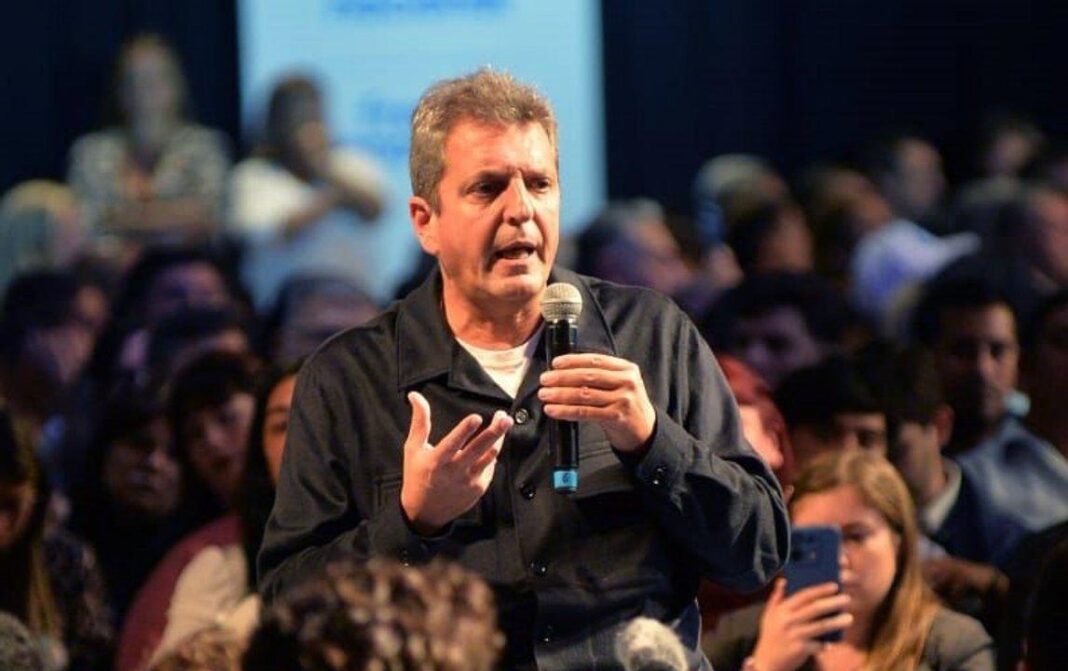 A través de los principales referentes del Frente Renovador, Sergio Massa dio de baja su candidatura a diputado nacional y apuesta por la unidad del peronismo.