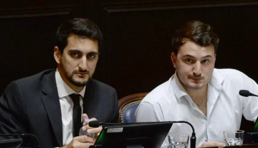 Romo pierde fuerza en Diputados por fracturas en LLA.