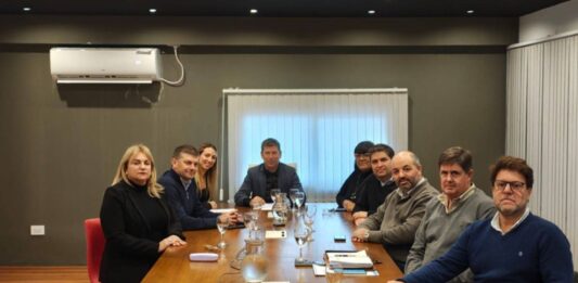 Por falta de quórum, fracasó la reunión de la Convención de la UCR bonaerense que iba a tratar la alianza con Provincias Unidas.