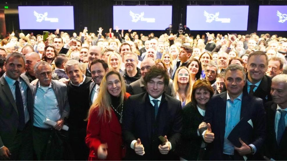Milei estuvo en La Plata para apuntar la campaña de La Libertad Avanza en la provincia de Buenos Aires.