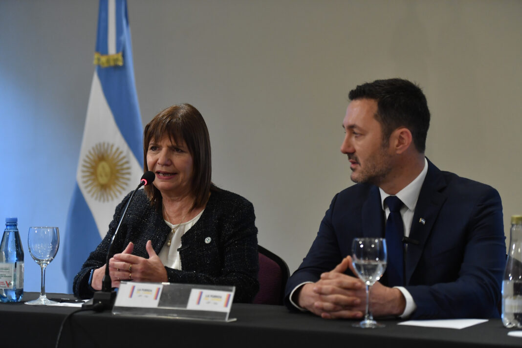 El Gobierno creó una mesa conjunta de Defensa y Seguridad para reforzar la presencia de las Fuerzas Armadas en zonas de frontera.
