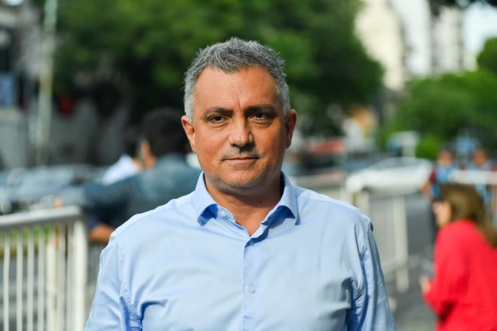 Sebastián Pareja, se sumó a las críticas de Espert y disparó contra el kirchnerismo.