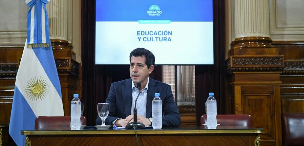 El senador, Eduardo "Wado" de Pedro, encabeza la comisión donde se debatirá la Ley de Financiamiento Universitario.