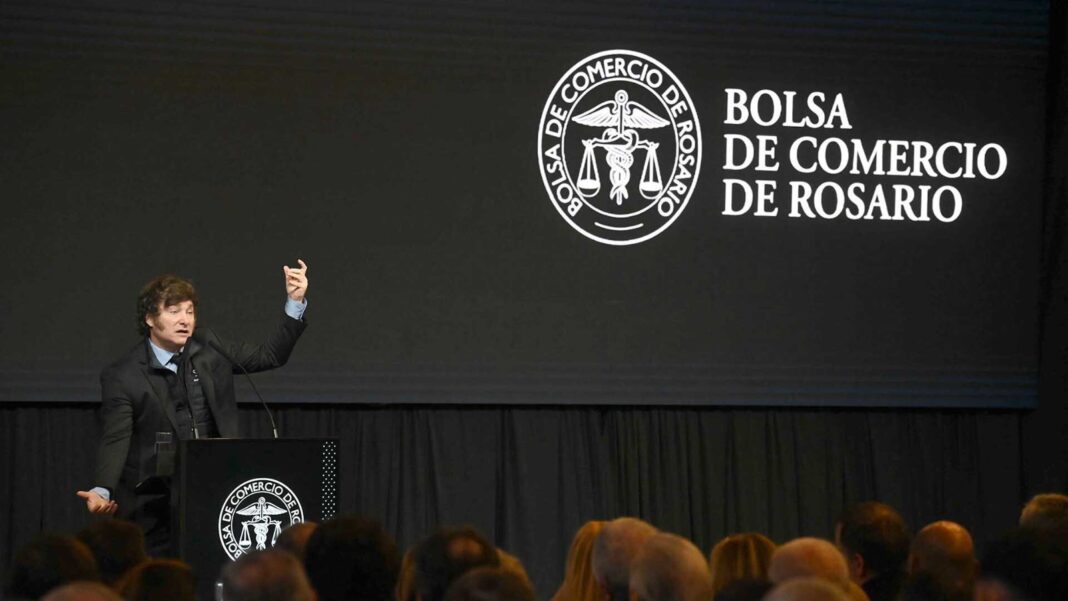 Javier Milei participará del Consejo de las Américas y de la Bolsa de Rosario para defender su rumbo económico en medio de la tensión legislativa.