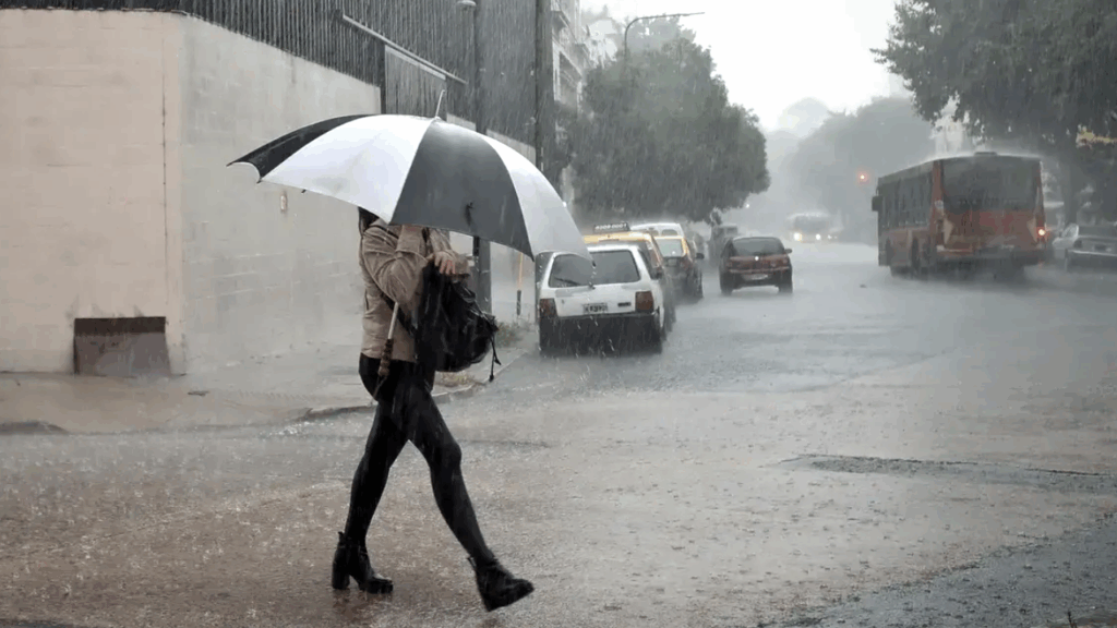 El SMN anunció un pronóstico para la tarde y noche de este miércoles que tranquiliza a los vecinos que sufren las consecuencias de las lluvias.
