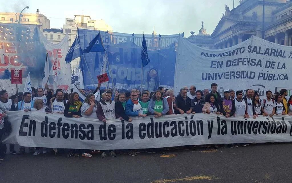 La CONADU vuelve a la carga contra el Gobierno nacional con un paro de 48 horas para reclamar más financiamiento y mejores salarios para los docentes universitarios.