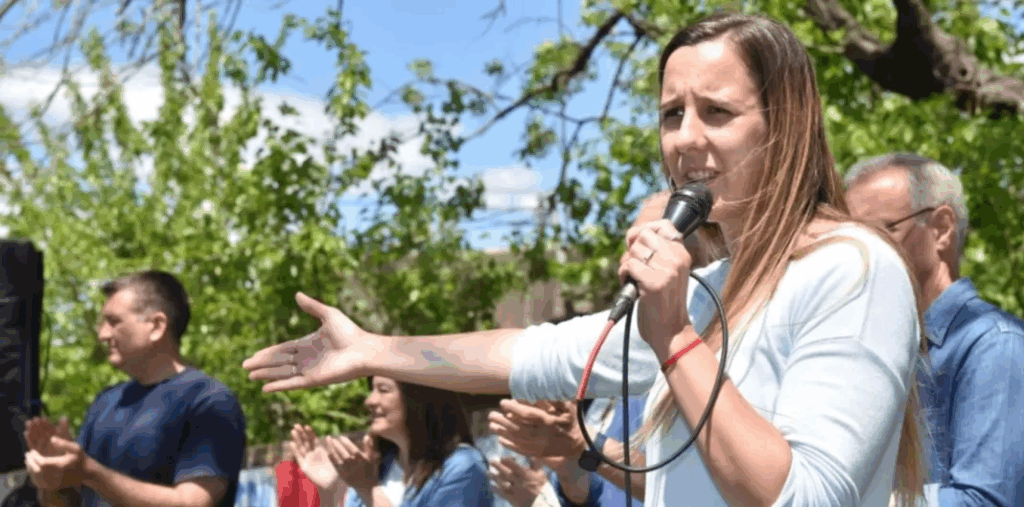Lucía Iañez celebró la unidad del peronismo bonaerense y refuerza su recorrida de campaña junto Alak y Kicillof.