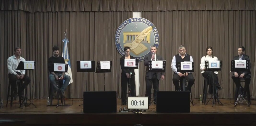 El candidato a concejal de Bahía Blanca por Unión Liberal, Ramón Palacios, aseguró que no fue al debate electoral porque no lo invitaron.
