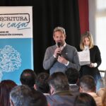 Monte Hermoso: Arranz y Dichiara entregaron títulos de propiedad a más de 60 familias En el Centro de Convenciones de Monte Hermoso tuvo lugar el acto de entrega de escrituras en el marco del programa “Mi escritura, mi casa”.