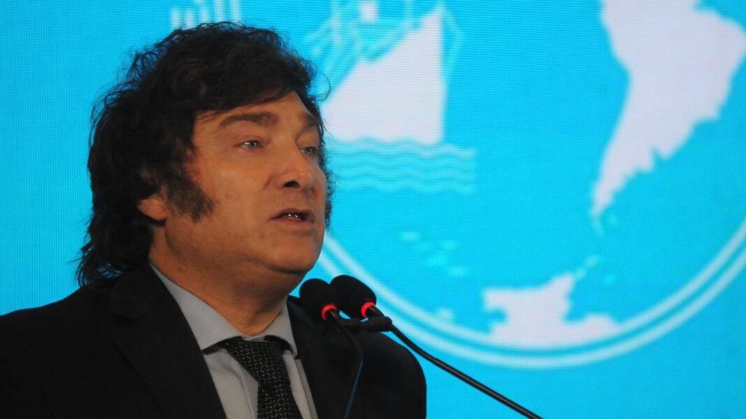 Por segunda vez como Presidente, Javier Milei participa del Consejo Interamericano de Comercio en el Hotel Alvear de la Ciudad de Buenos Aires.