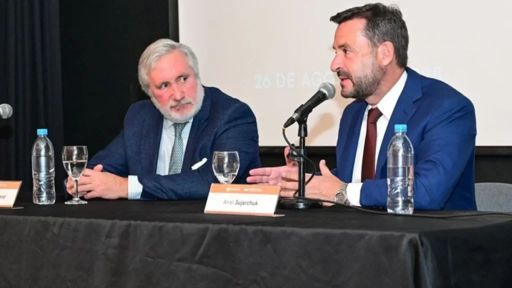 Sujarchuk recibió al procurador general, Julio Conte-Grand para una capacitación judicial en Escobar.